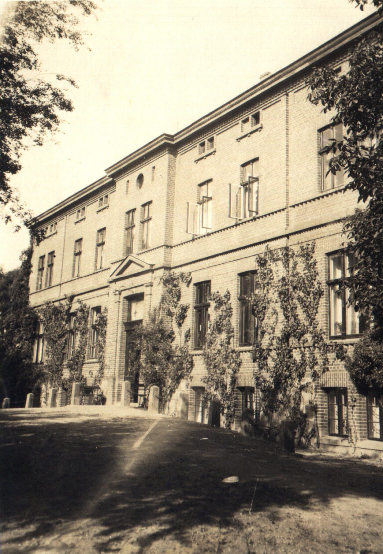 gribower haus sommer 1928